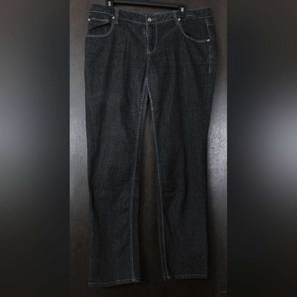 COOGI Black Faded Embroidered Straight Leg Women's Jeans Size 15/16 (Junior Sz) - Picture 2 of 10